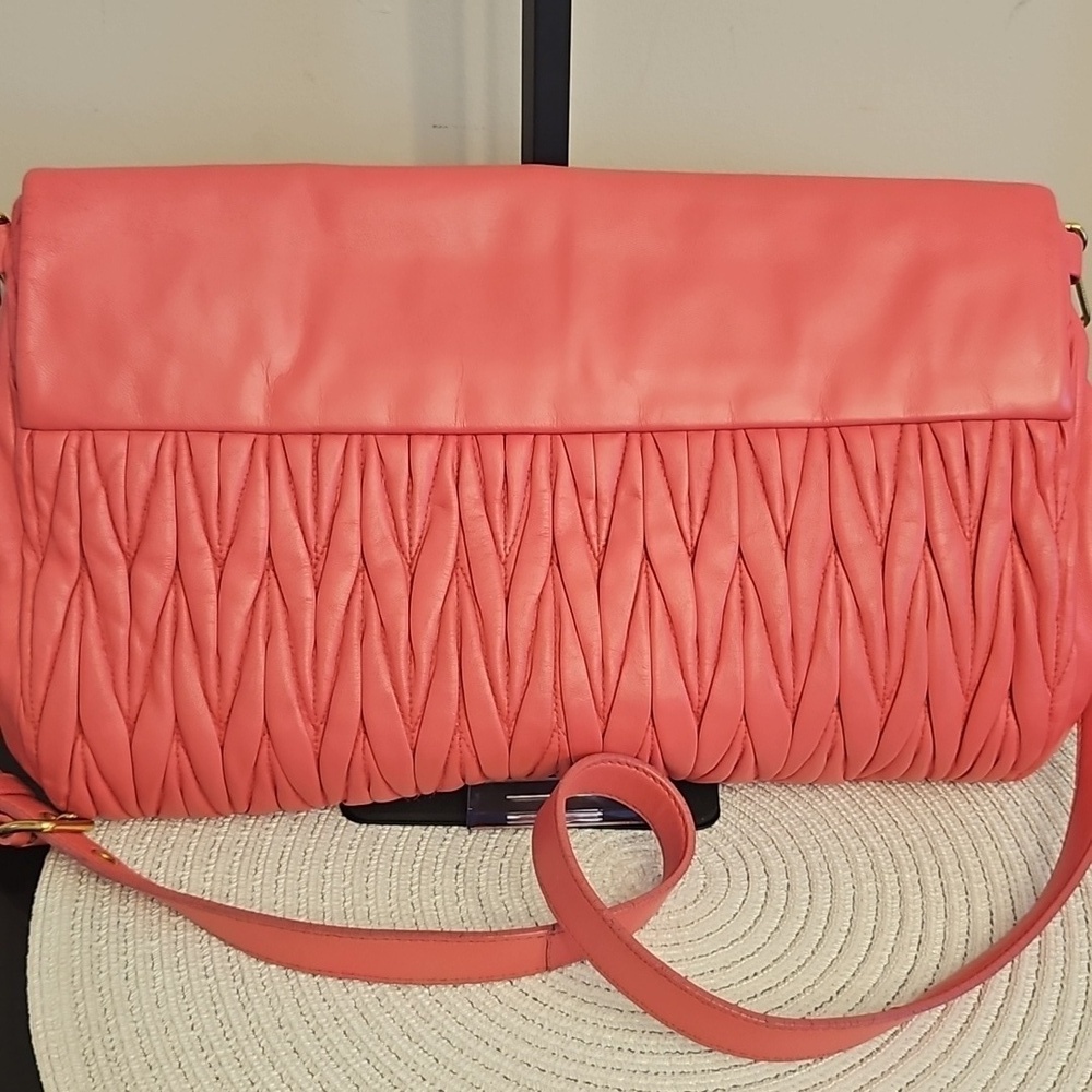 Miu Miu Pink Quilted Women's Bag - Picture 3 of 12